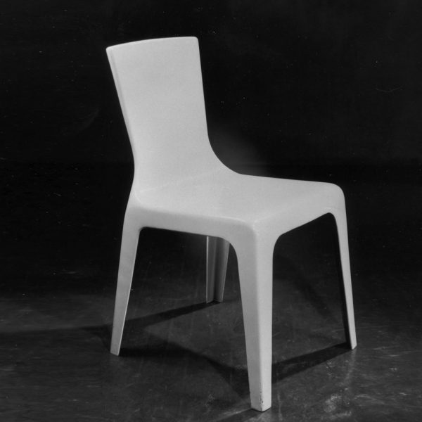 Monobloc plastic chair by Douglas Simpson and James Donahue 1946